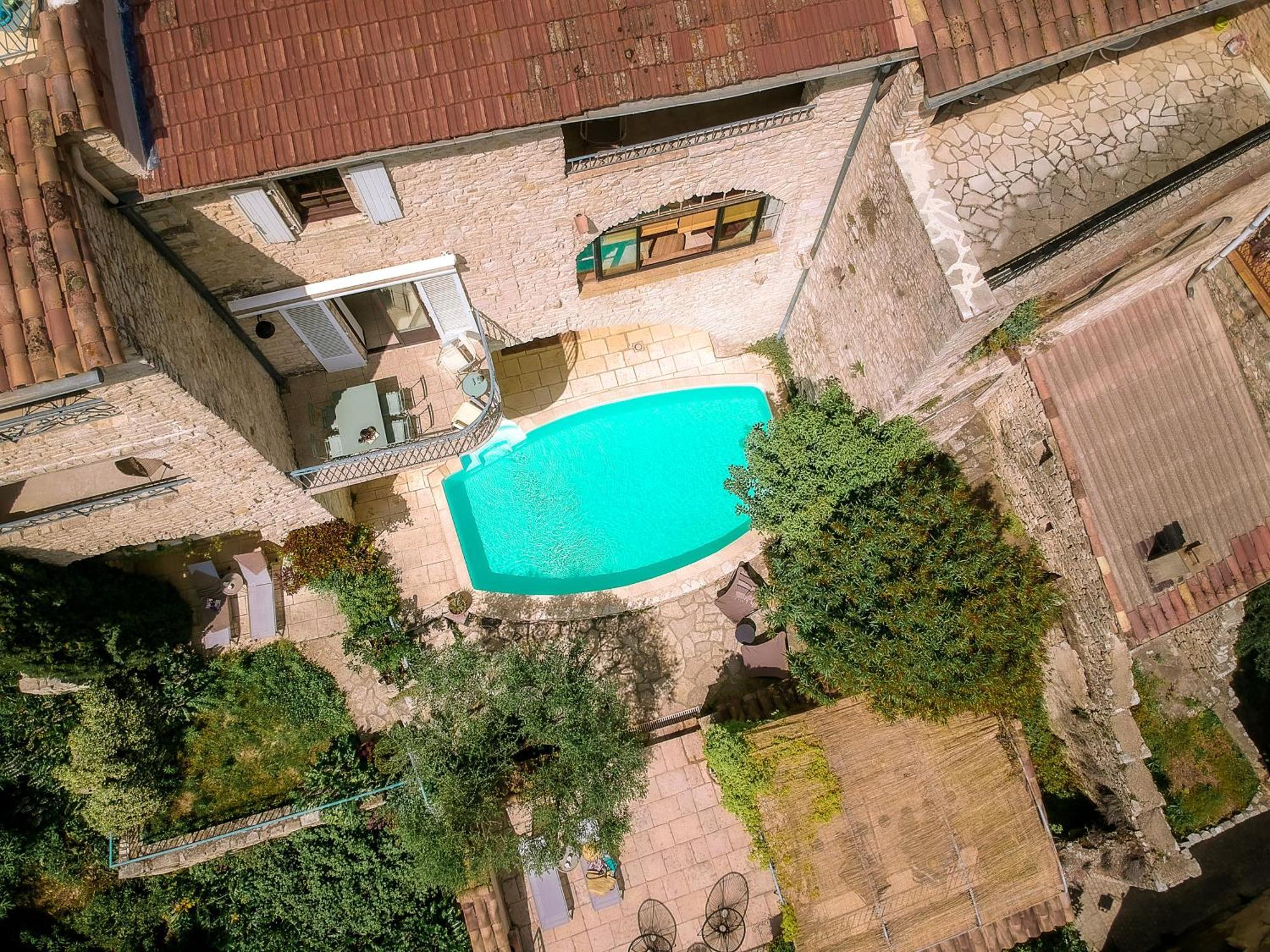 L'Ostal Bestort Vezenobres Exteriér fotografie